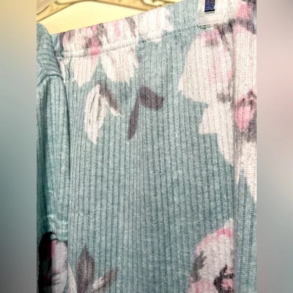 Laura Ashley 2 piece pajama set short sleeve top shorts XL NWT - Picture 8 of 8